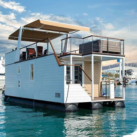 Floating House Adela Villa Portoroz Bagian luar foto